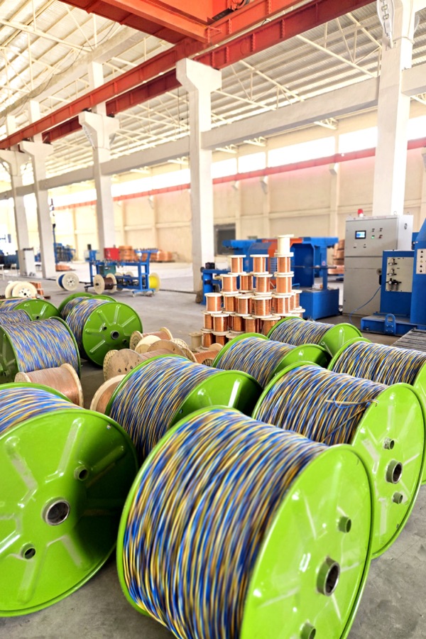 Photo from the Nesil Cable production floor, 4
